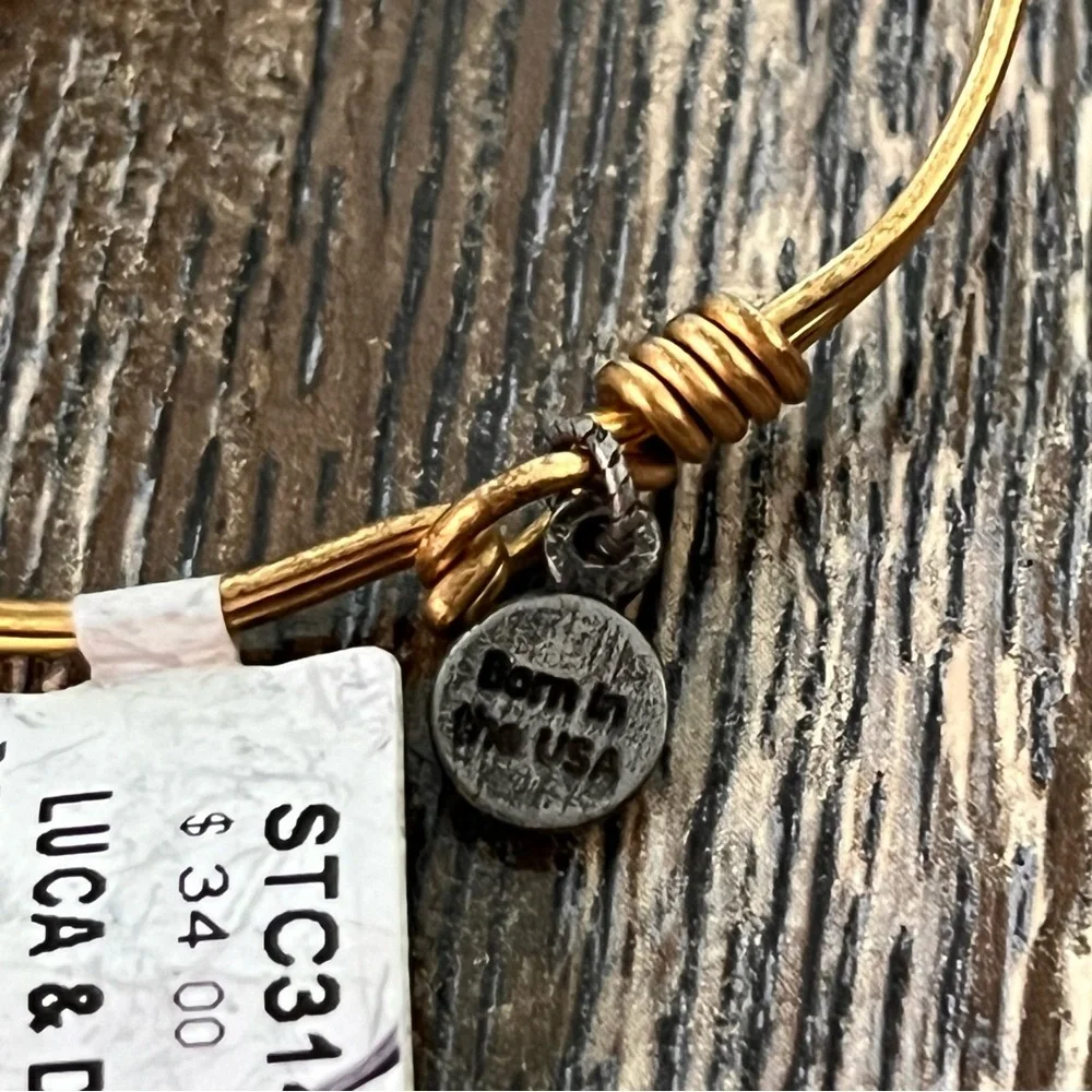 NWT - Luca + Danni - hand made stackable bracelet - Palm Tree